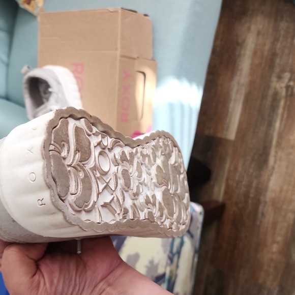 Roxy Sheilahh Platform Casual Shoes - Picture 4 of 4